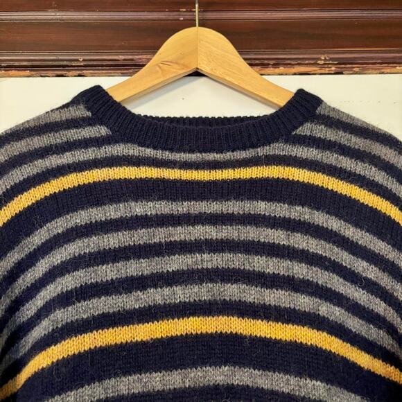 Vintage Carl Michaels 100% Wool Navy Blue Gray & Yellow Crewneck Sweater- Large - Picture 4 of 6